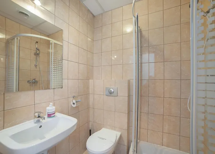 ホステル フリーダム