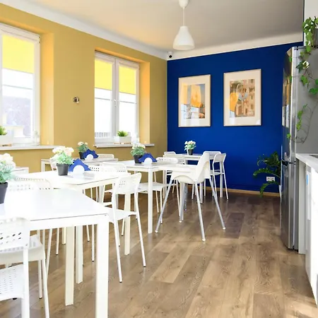 ホステル フリーダム *