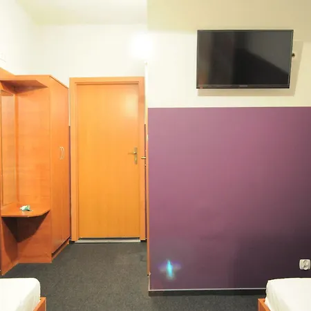 Hostel Freedom